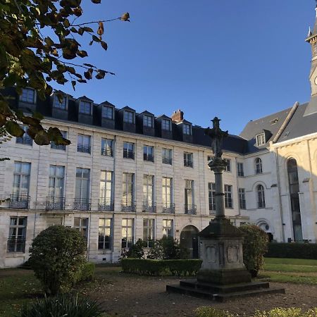 Superbe T2 Avec Vue Sur Cour - Rouen Centre Daire Dış mekan fotoğraf